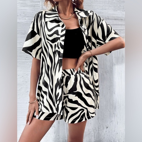 Zebra Print Striped Drop Shoulder Collared Short Sleeve Button Up - Picture 5 of 5